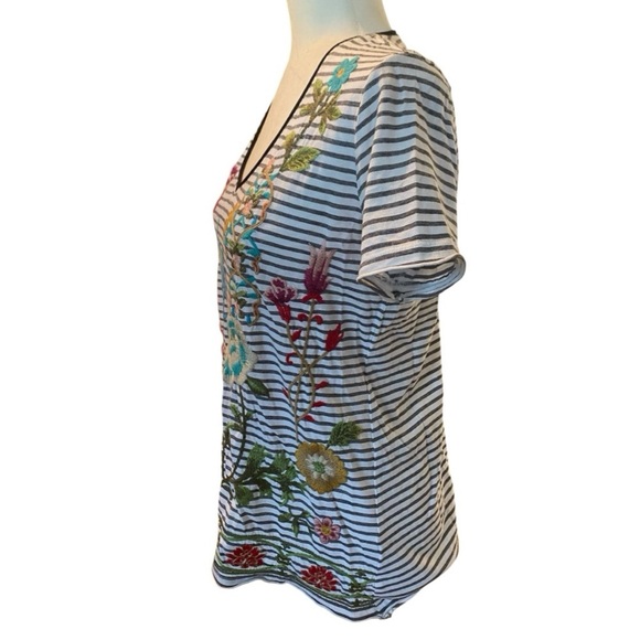 Johnny Was Sheri Everyday Stripe Tee Embroidered Floral - Picture 3 of 9